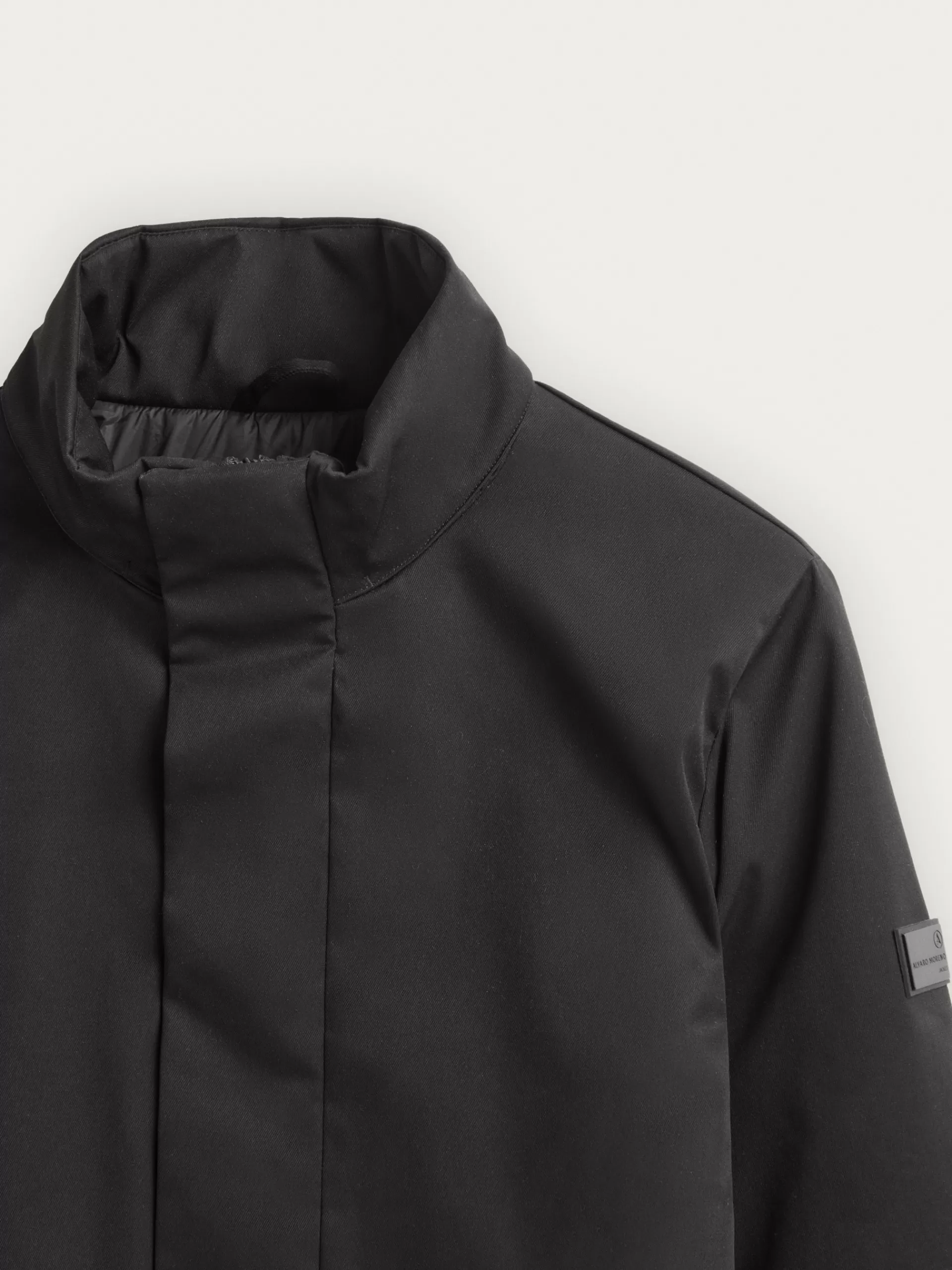 Clearance Alvaro Moreno PARKA ROSTER  Negro