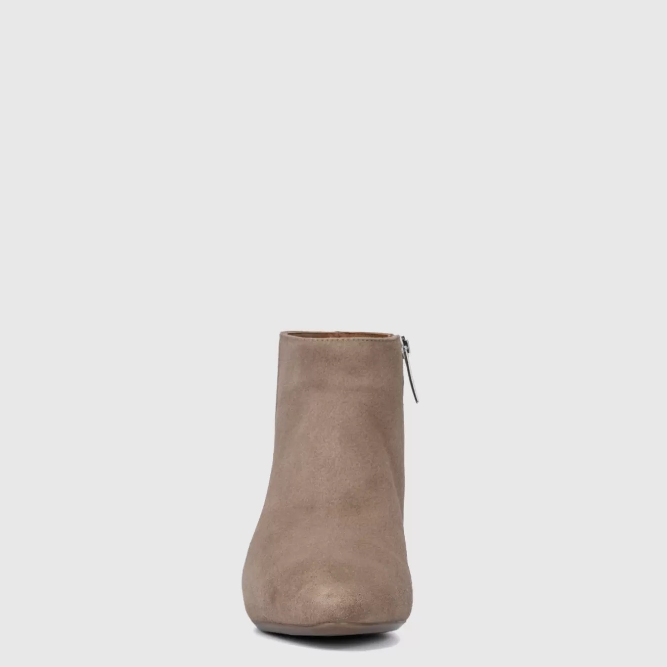 Bottes Aquatalia Prisilla en Marron Gris Clair - Offre Immanquable sur les Modèles Tendance

(Note: J'ai utilisé une périphrase pour 