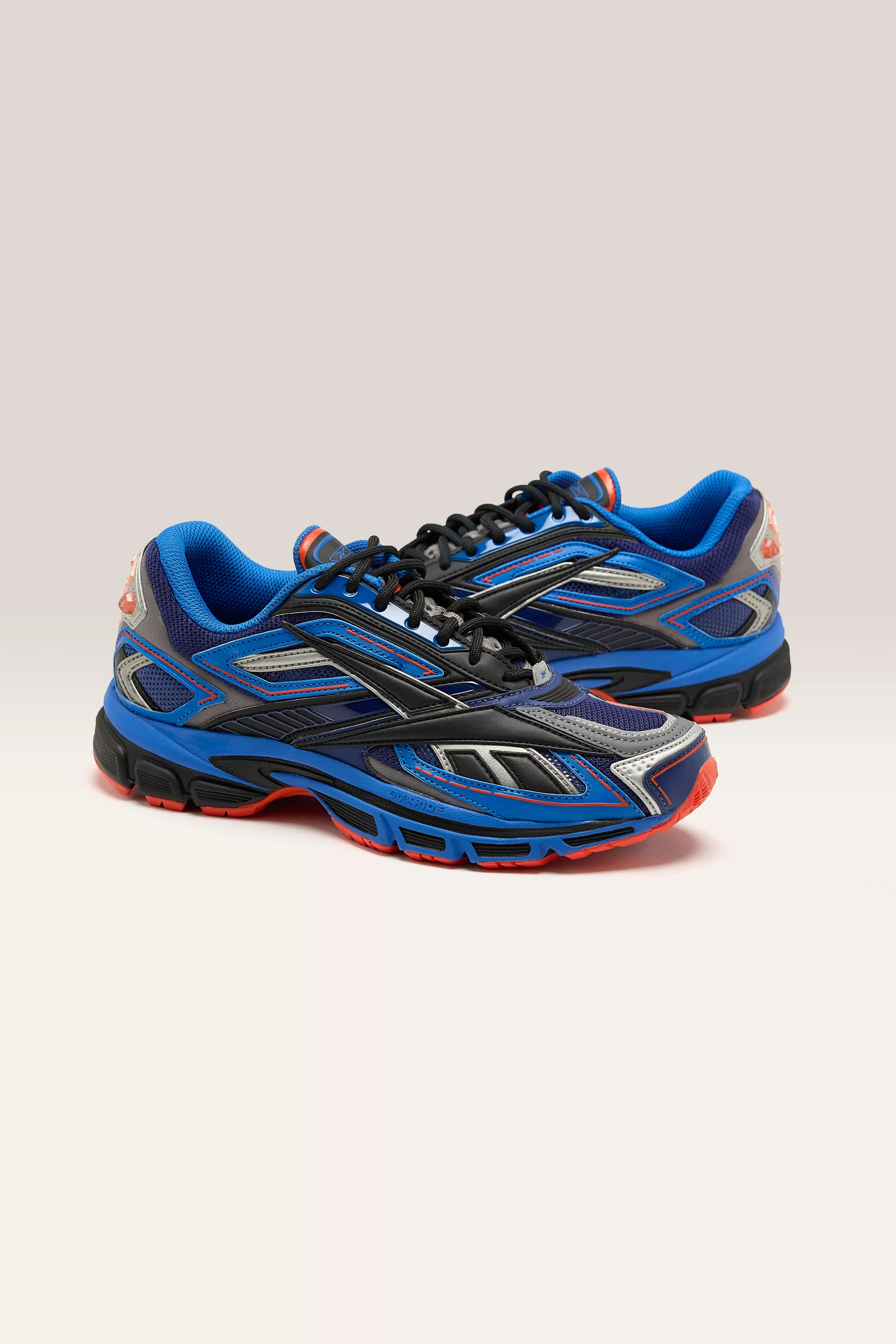 Reebok Chaussures de Running Premier Road Ultra - Confort Optimal pour Femmes, Performance Légère en Course sur Route