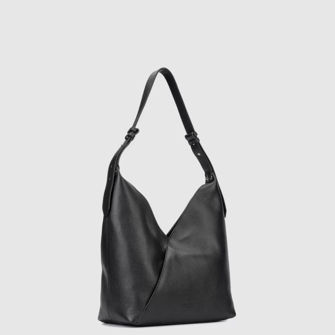 Sac hobo Rimini en cuir imperméable Aquatalia - Design spacieux et élégant pour un style urbain décontracté