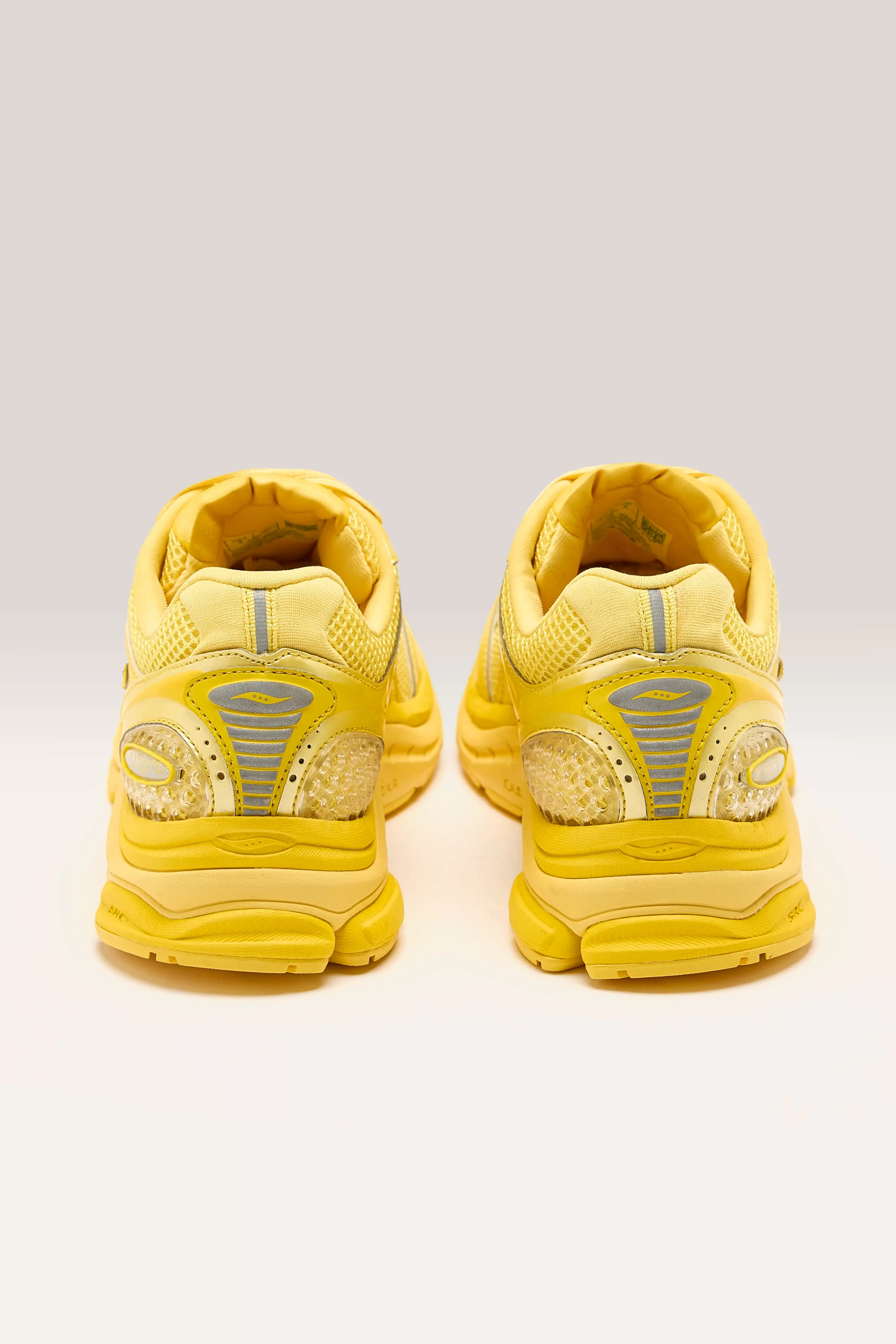 Saucony Triumph Progrid 4 Édition Chroma - Soldes Éclair Femme : Style & Performance