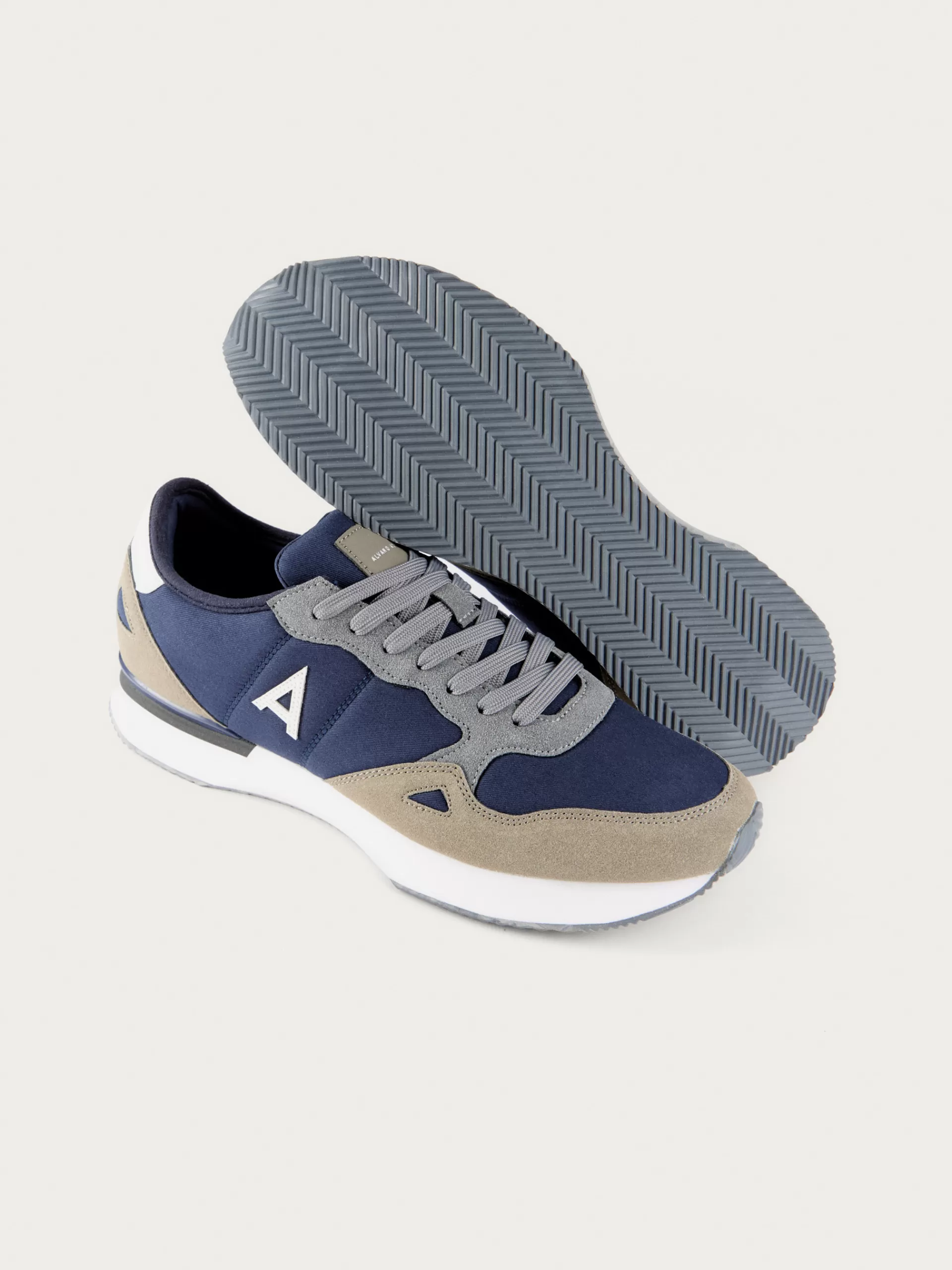 Chaussures Alvaro Moreno Dressel en promotion exclusive - Baskets stylées Bleu Marine pour un look décontracté et tendance