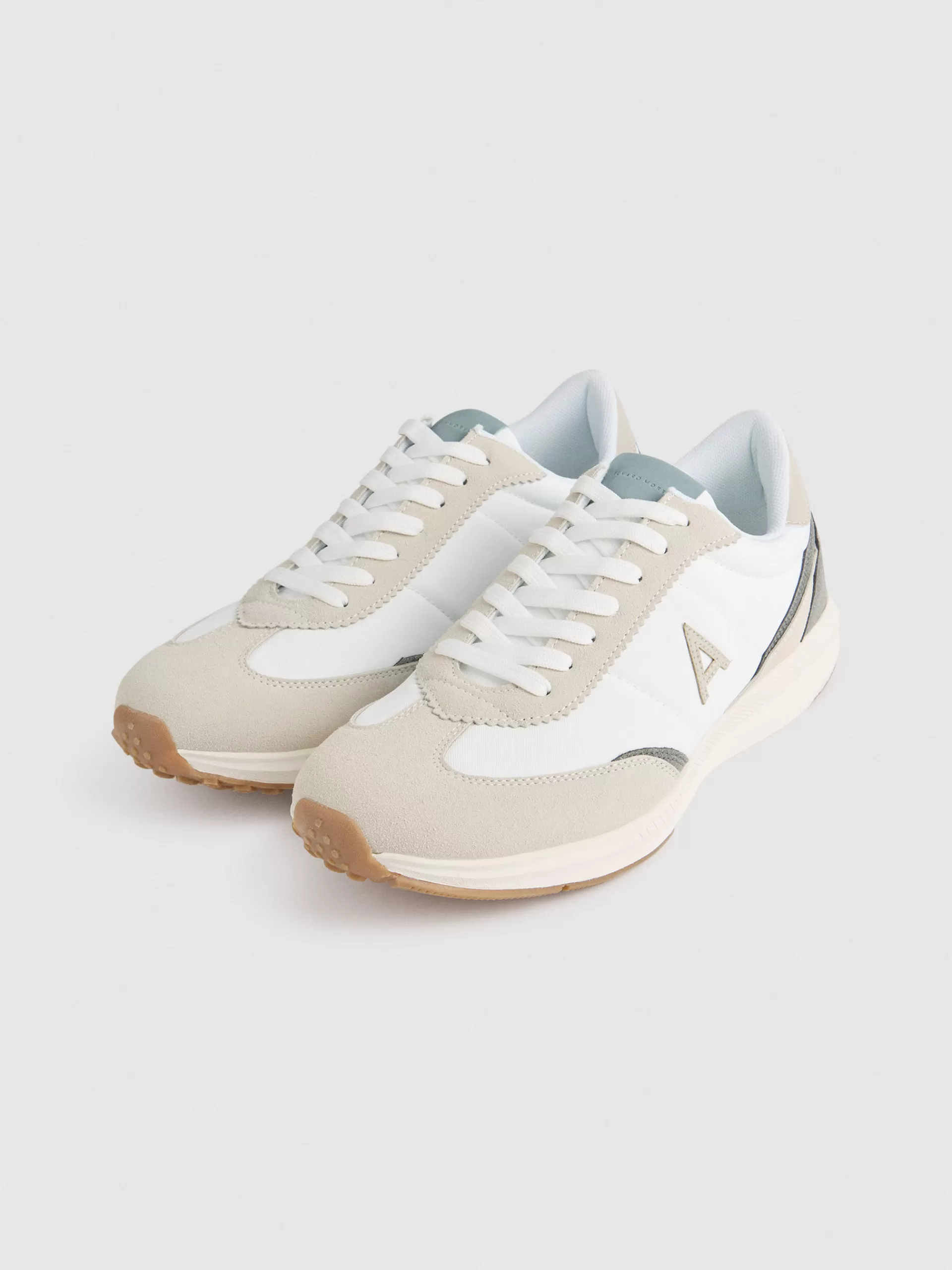 Promo éclair : Baskets Alvaro Moreno en cuir naturel avec détails coude - Édition limitée printemps