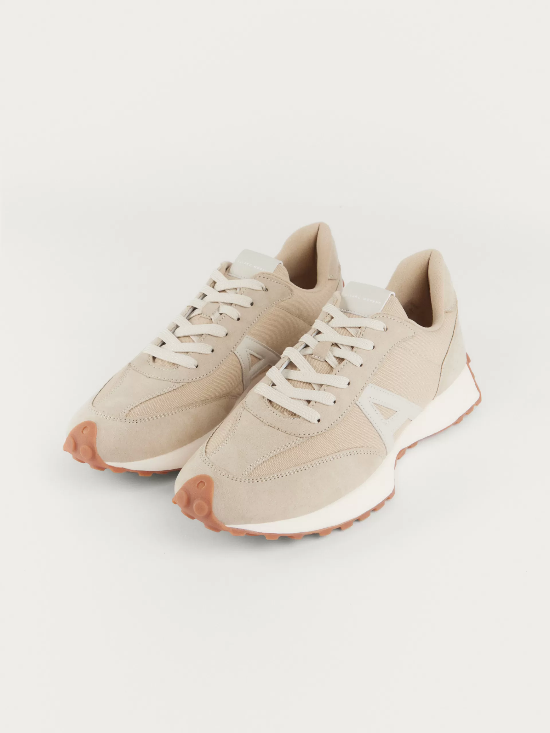 Chaussures urbaines GELMAN - Modèle sable par Alvaro Moreno (Confort premium pour marche active)