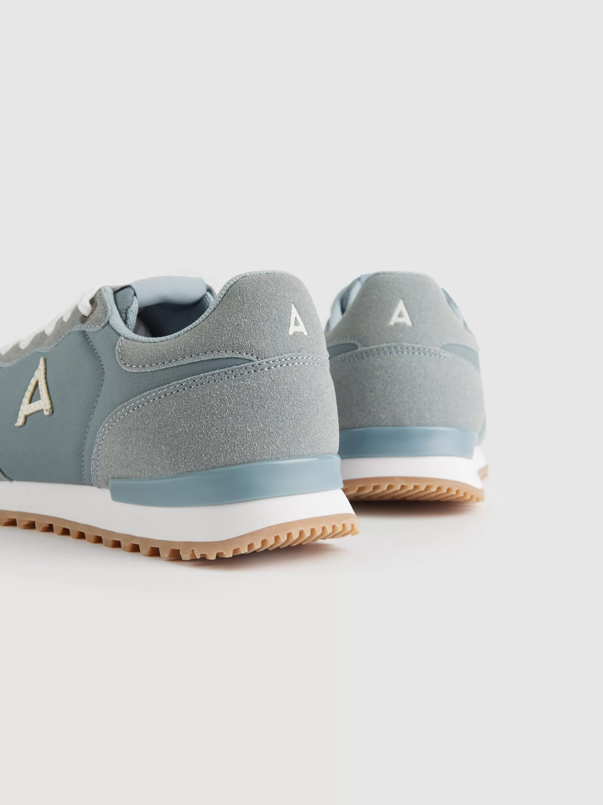 Baskets tendance Alvaro Moreno pour enfants - Bleu vibrante, confort assuré !