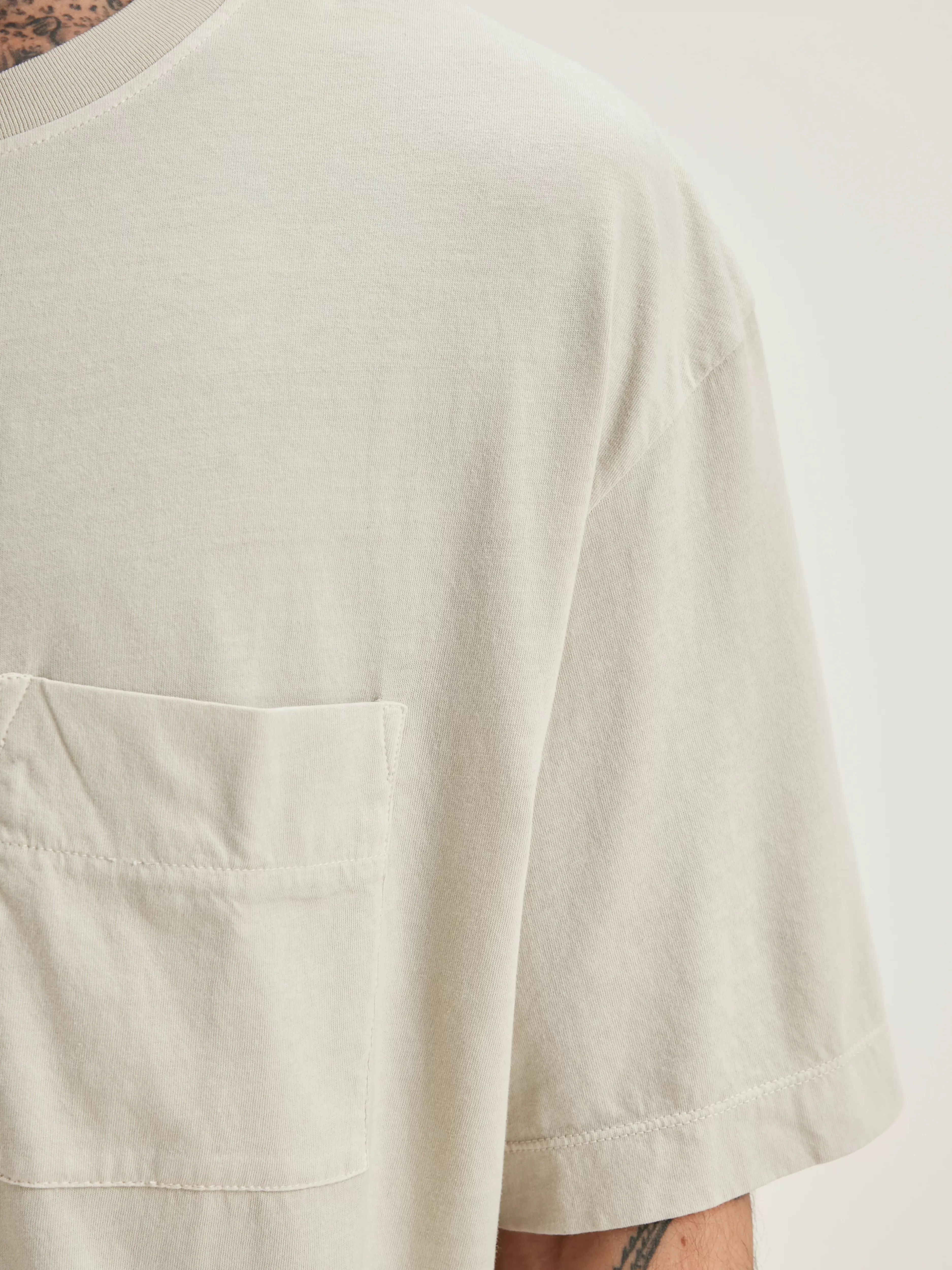 Découvrez le T-shirt Bellerose by Vanick - Coupe classique à manches courtes, style urbain pour l'été