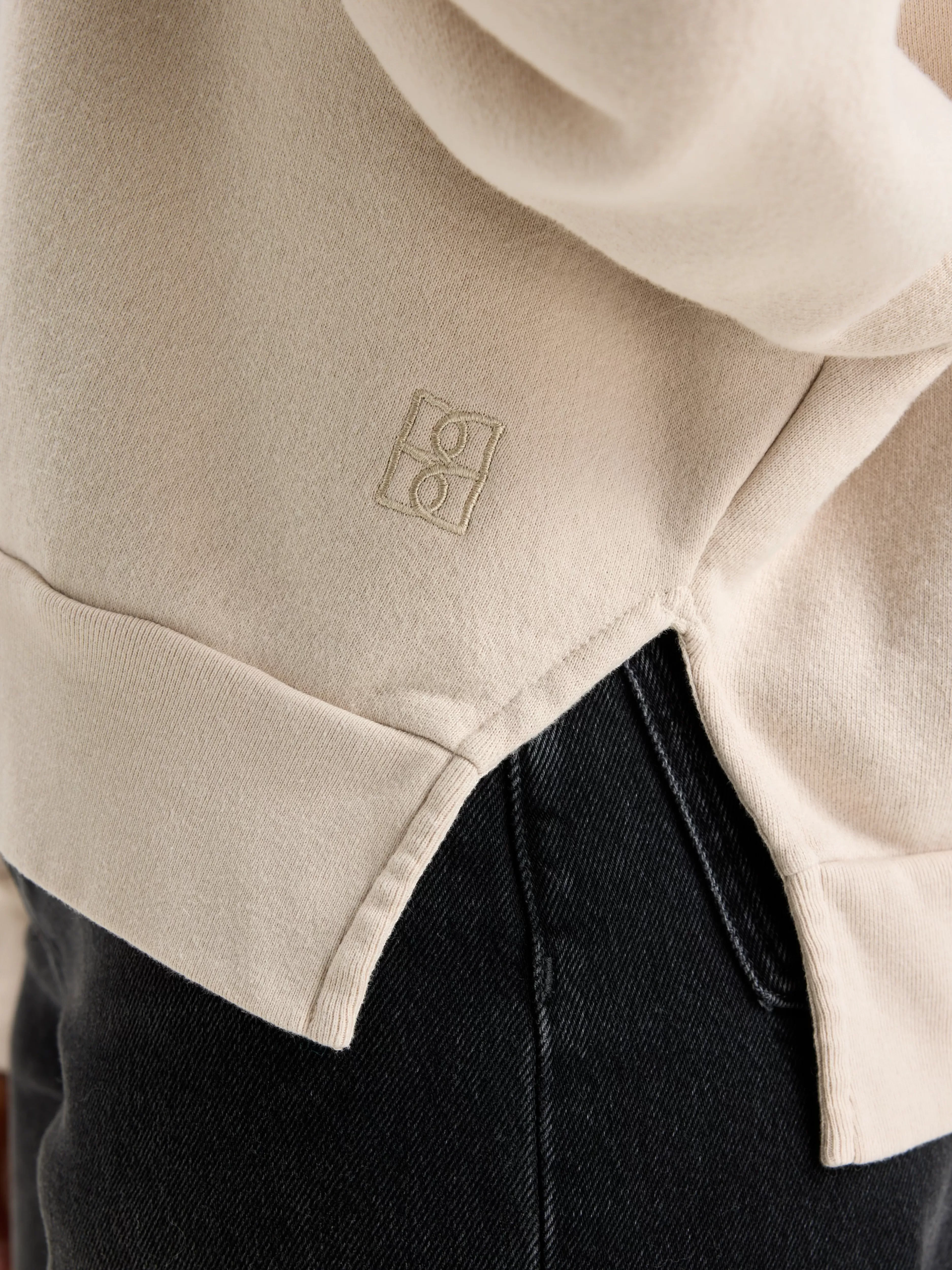 Bellerose - Sweat décontracté Varola à col en V, coupe moderne pour un style urbain