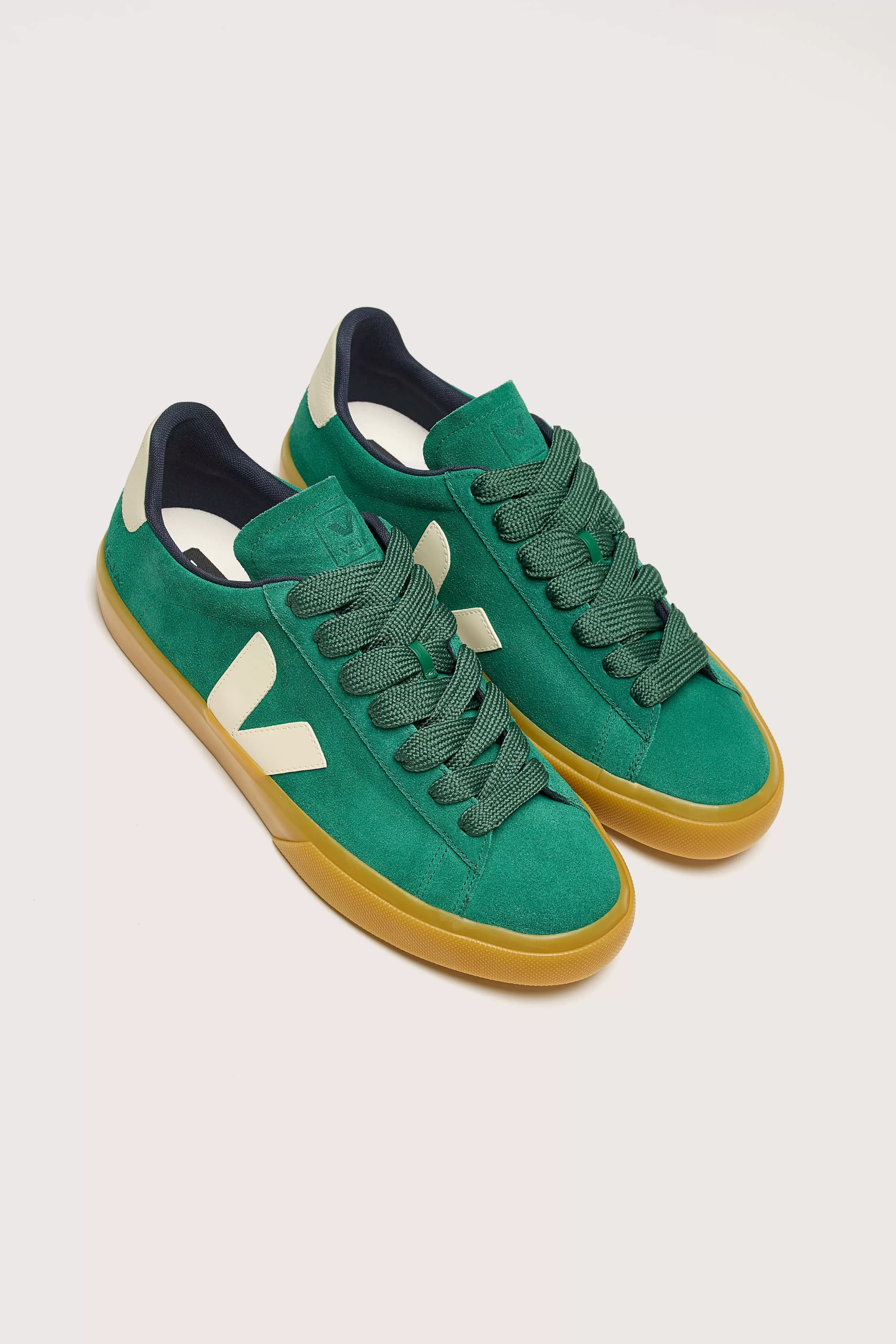 Veja Campo Édition Homme - Chaussures en Daim Résistant avec Design Audacieux - Prix Doux