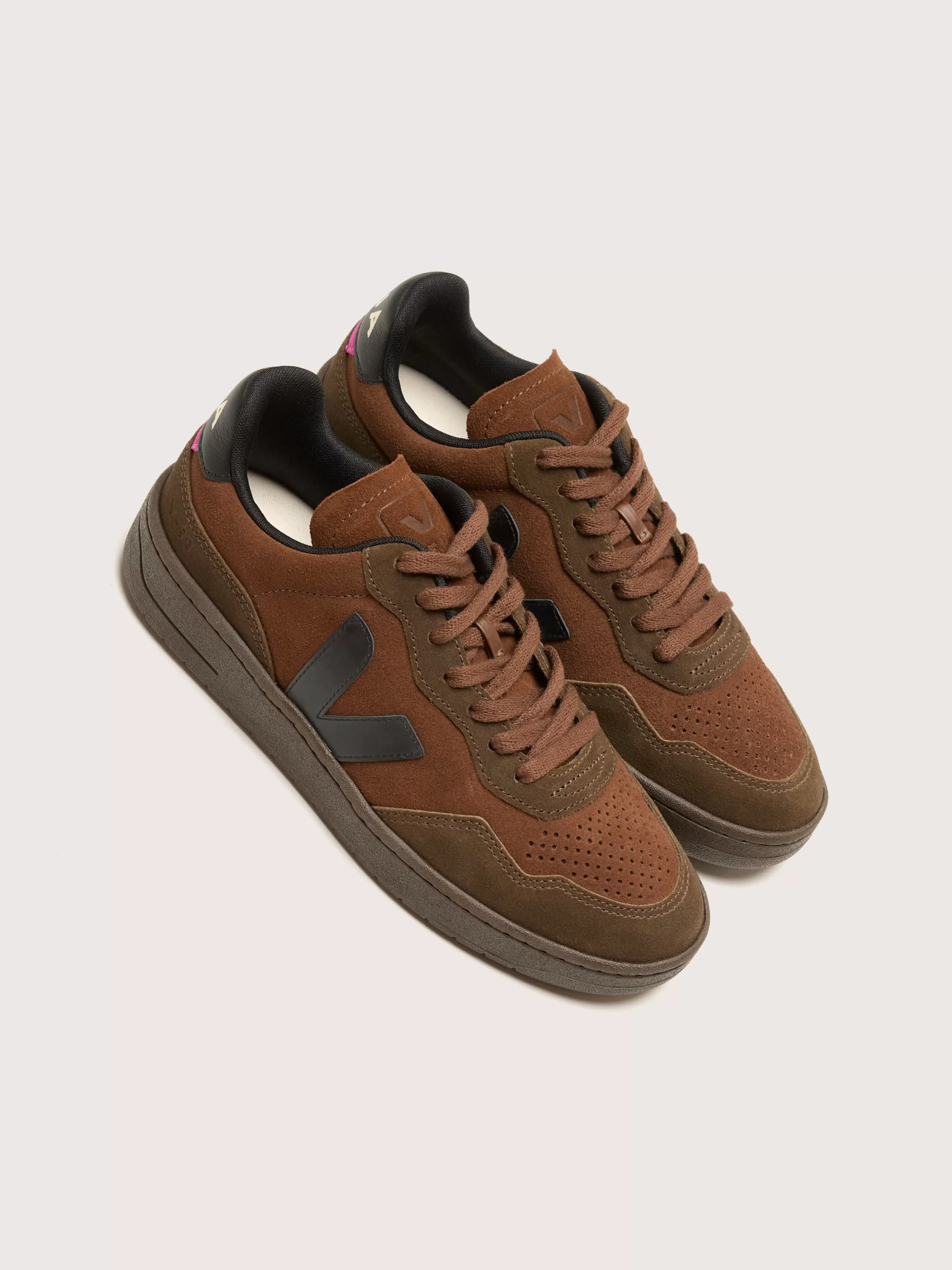 Veja V-90 : Basket Femme en Suédine à Prix Attractif