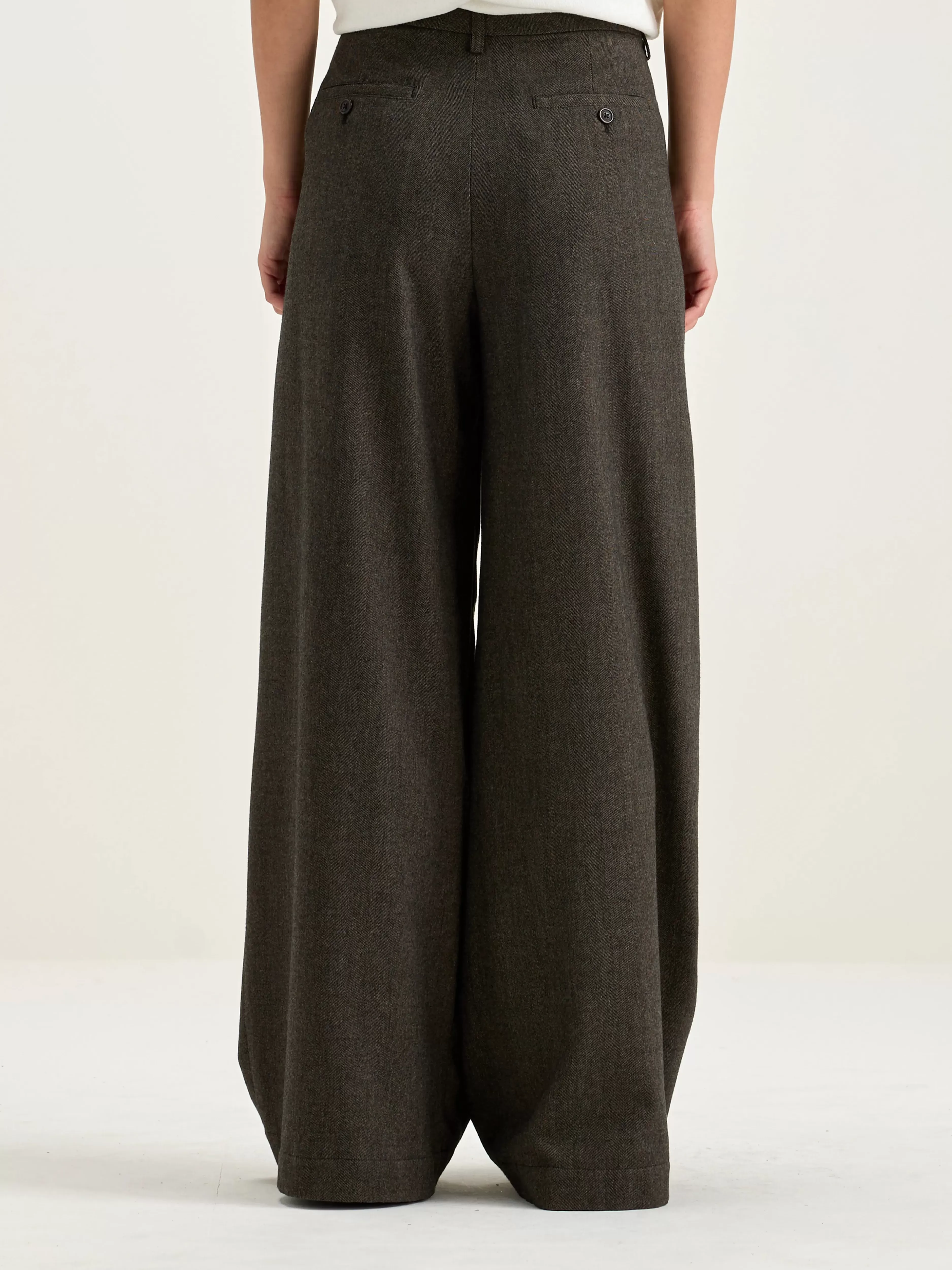 Collection Exclusive Volkert Wijde - Broek-Bellerose : Style Urbain & Abordable | Édition Printemps 2024